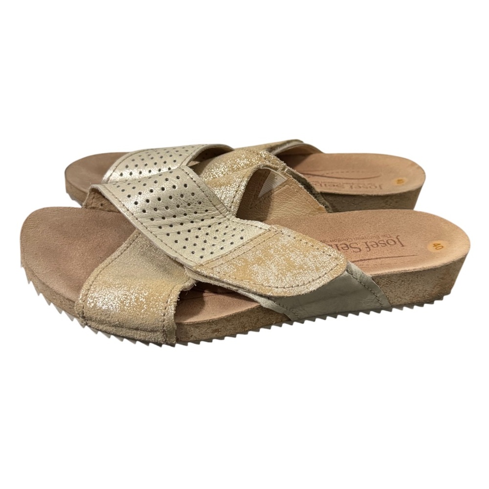 Josef Seibel Womens Angie Flip Flop Wedge Sandal Size 40 US 9.5 Gold Comfort
